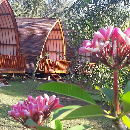 Hotel Blue Moon Meno Gili Meno Exteriér fotografie