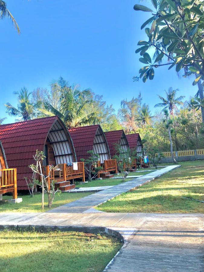 Hotel Blue Moon Meno Gili Meno Exteriér fotografie