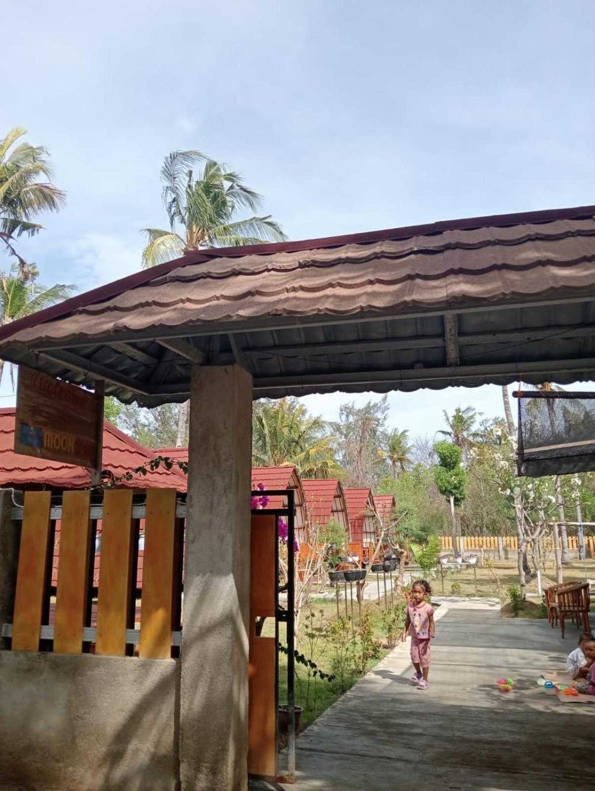 Hotel Blue Moon Meno Gili Meno Exteriér fotografie
