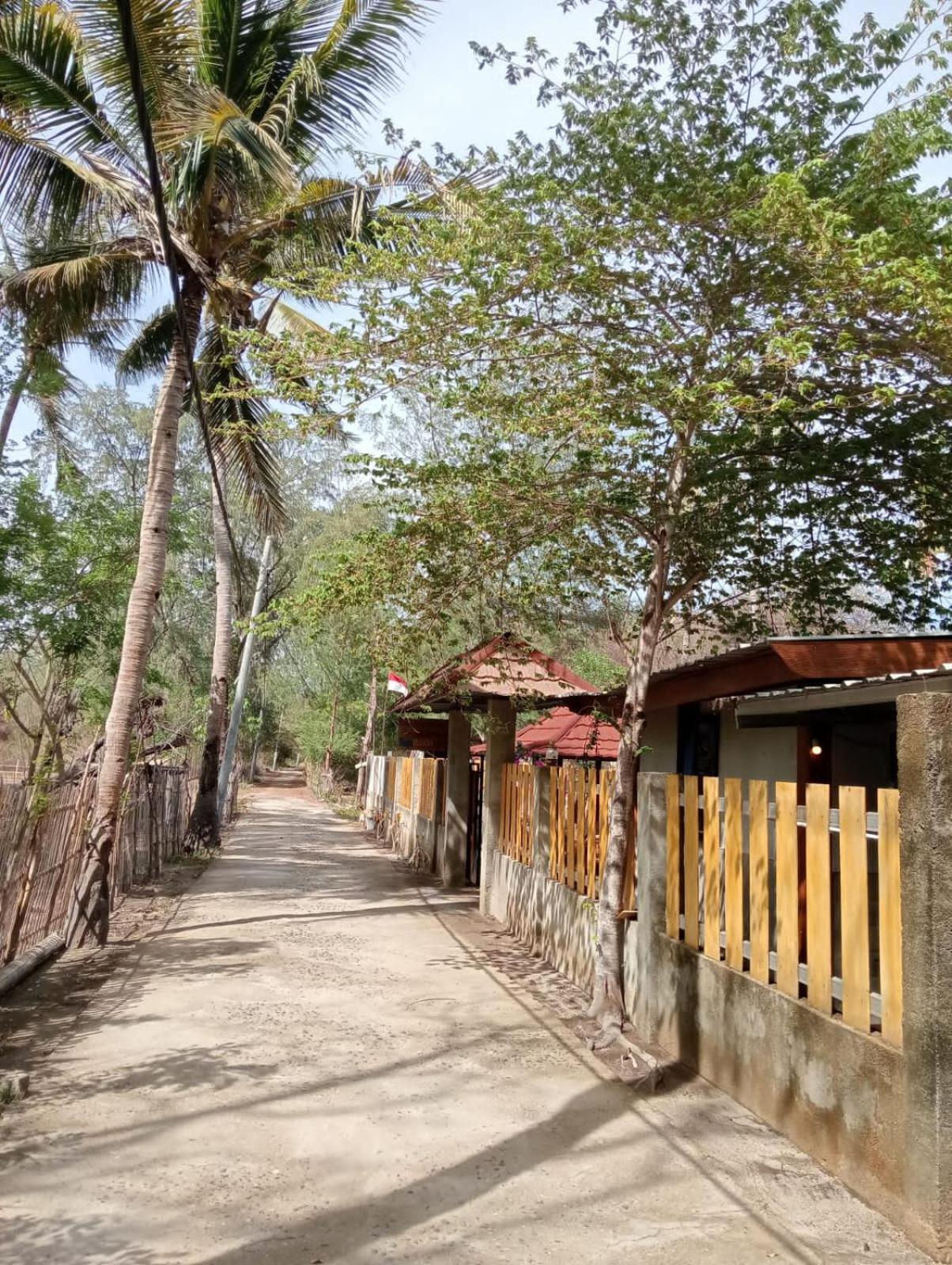 Hotel Blue Moon Meno Gili Meno Exteriér fotografie
