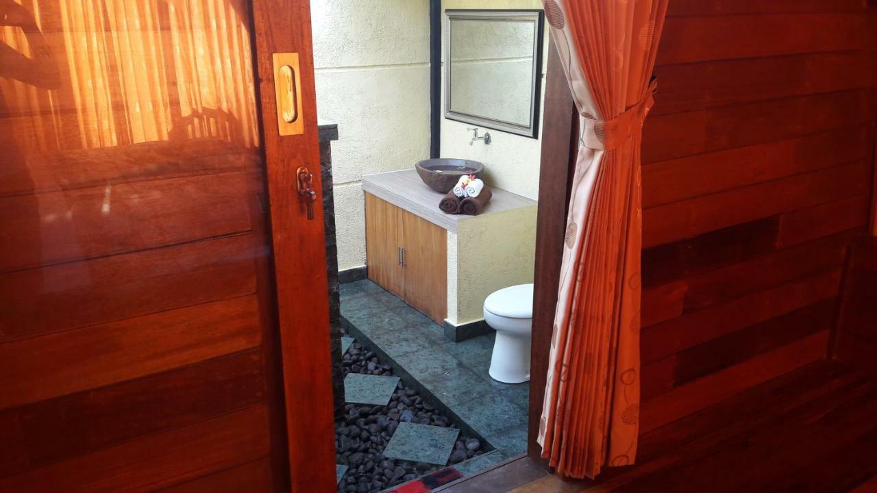 Hotel Blue Moon Meno Gili Meno Exteriér fotografie